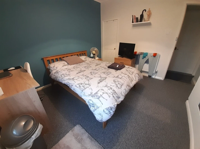 Chelmsford Street - 2 Bed - Thumbnail 1